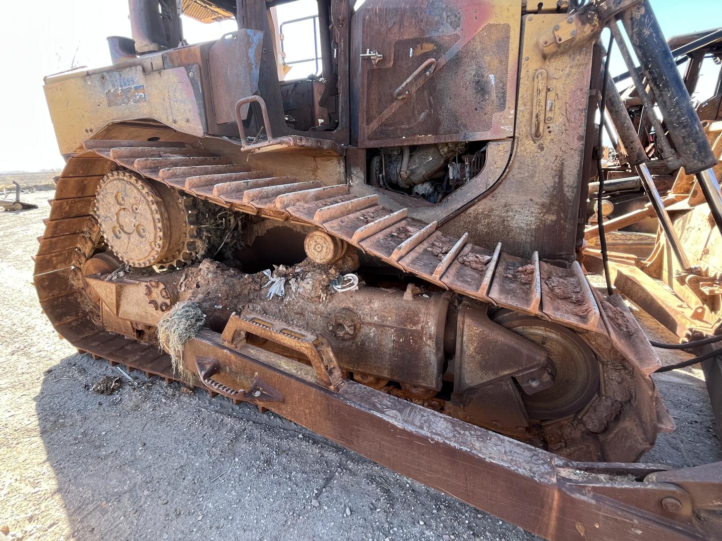 ./imagenes/INVOICE/2019/17392/TOPADOR FRONTAL CATERPILLAR D6T (8).JPG